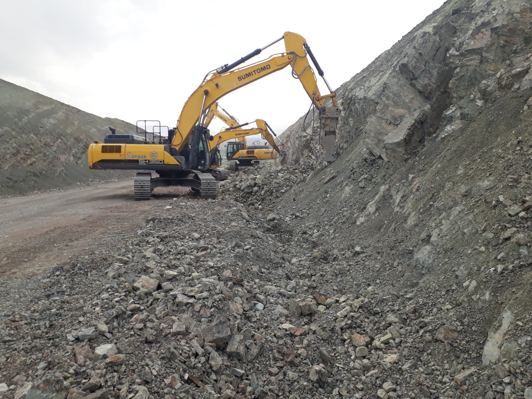 Şarkışla-Kaynar) Sep. Altınyayla-Havuz-Kangal Sep. 0+000-50+652,30 Earth Works, Superstructures and Pavement Works (Supply) Construction Works.
